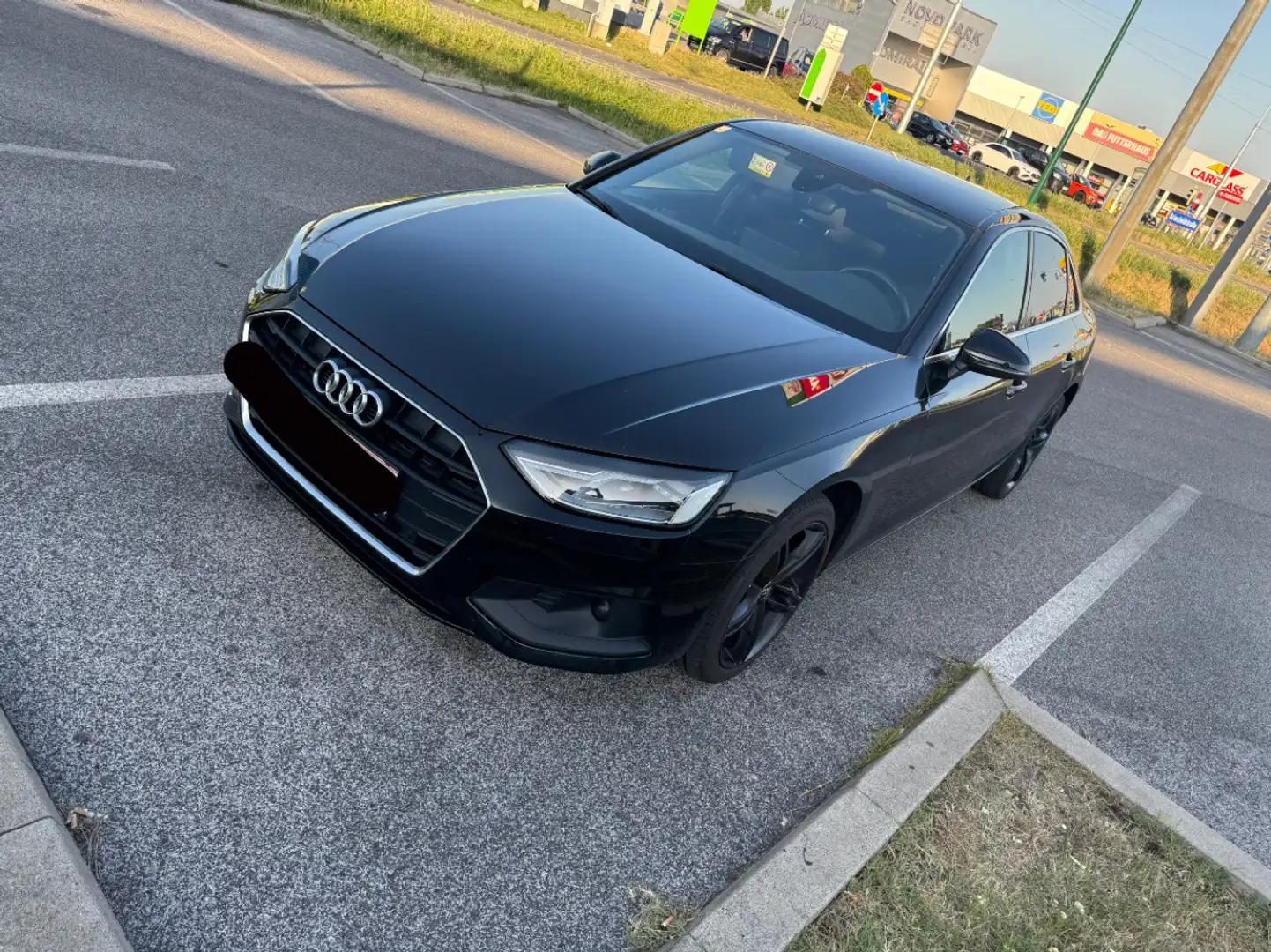 Audi A4 30 TDI S-tronic - 1