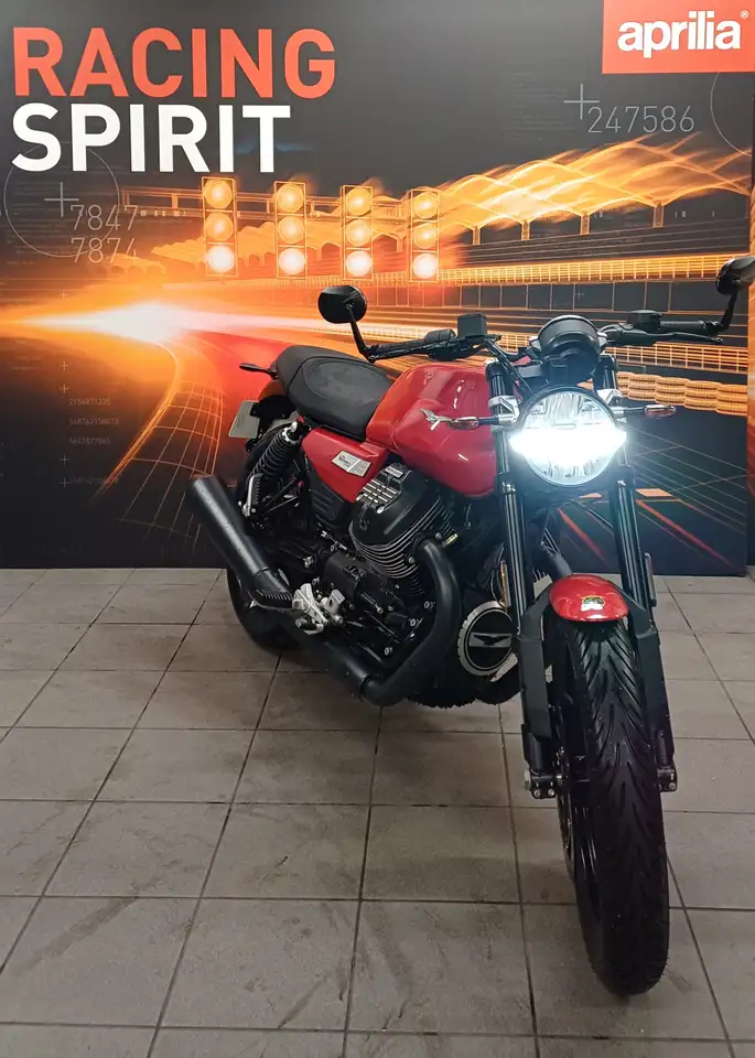 Moto Guzzi V7 Sport