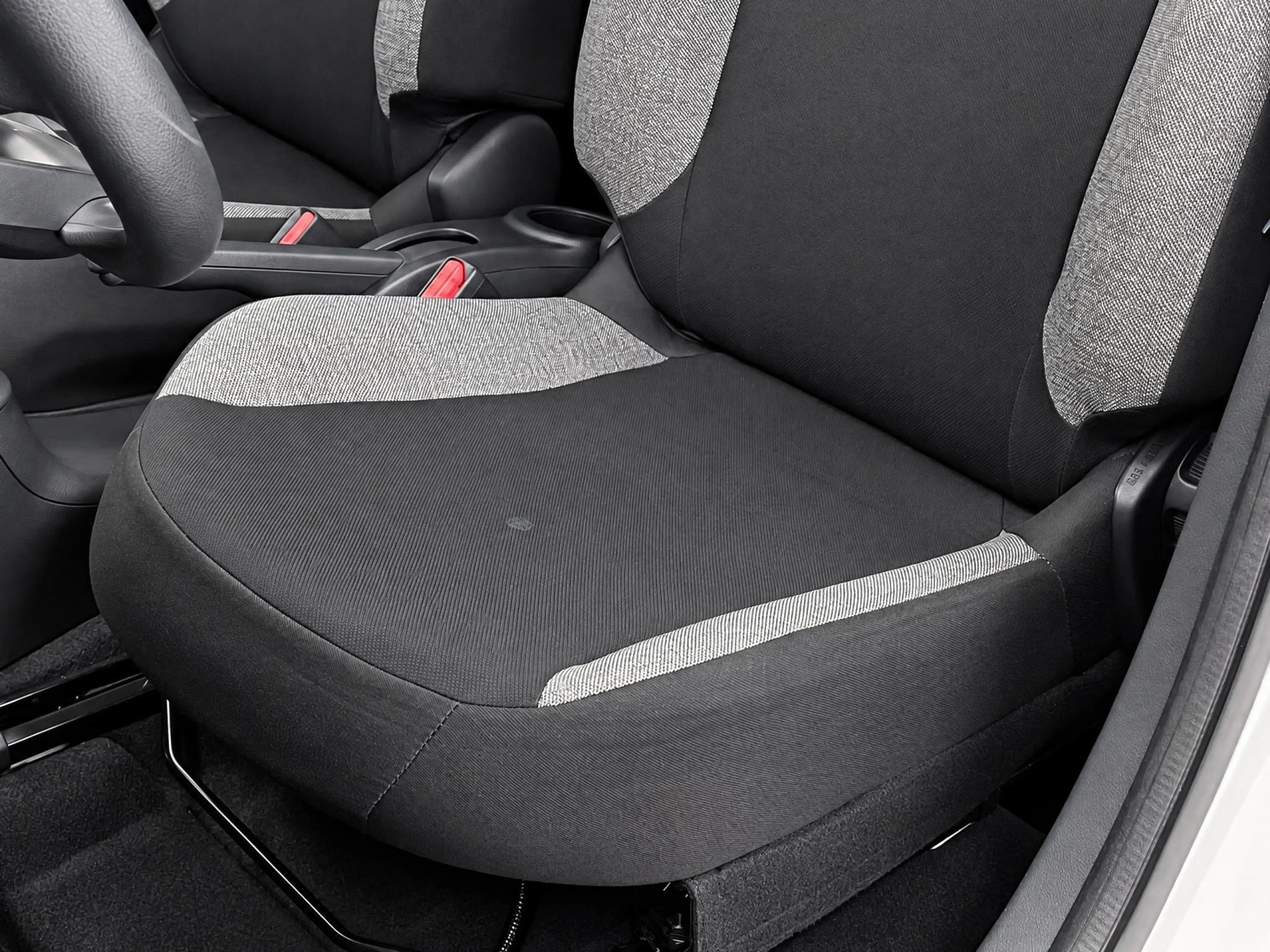 Toyota Aygo X 1.0 VVT-i MT APPLE CARPLAY / ANDROID AUTO | AIRCO — photo 13