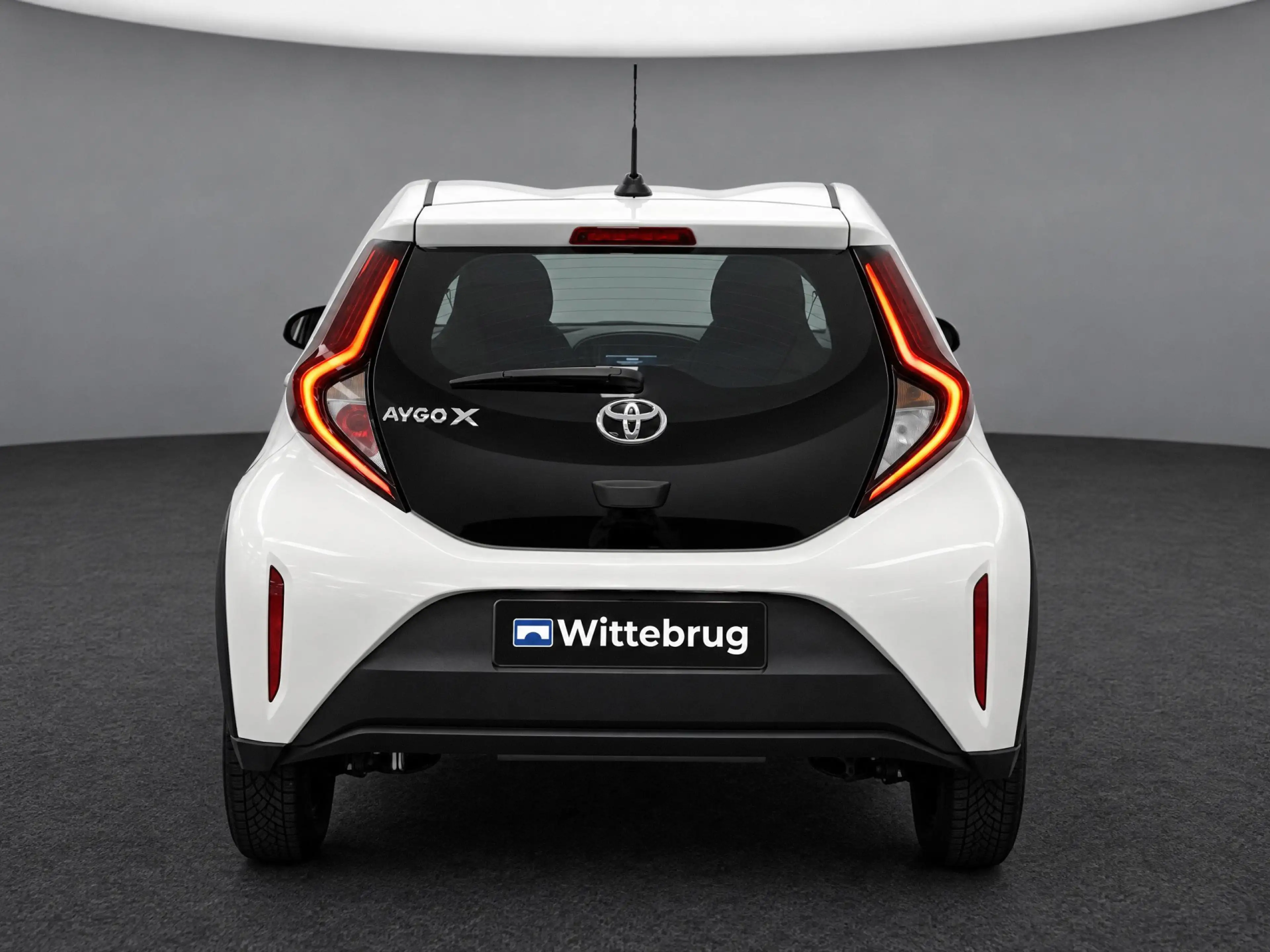 Toyota Aygo X 1.0 VVT-i MT APPLE CARPLAY / ANDROID AUTO | AIRCO — photo 5