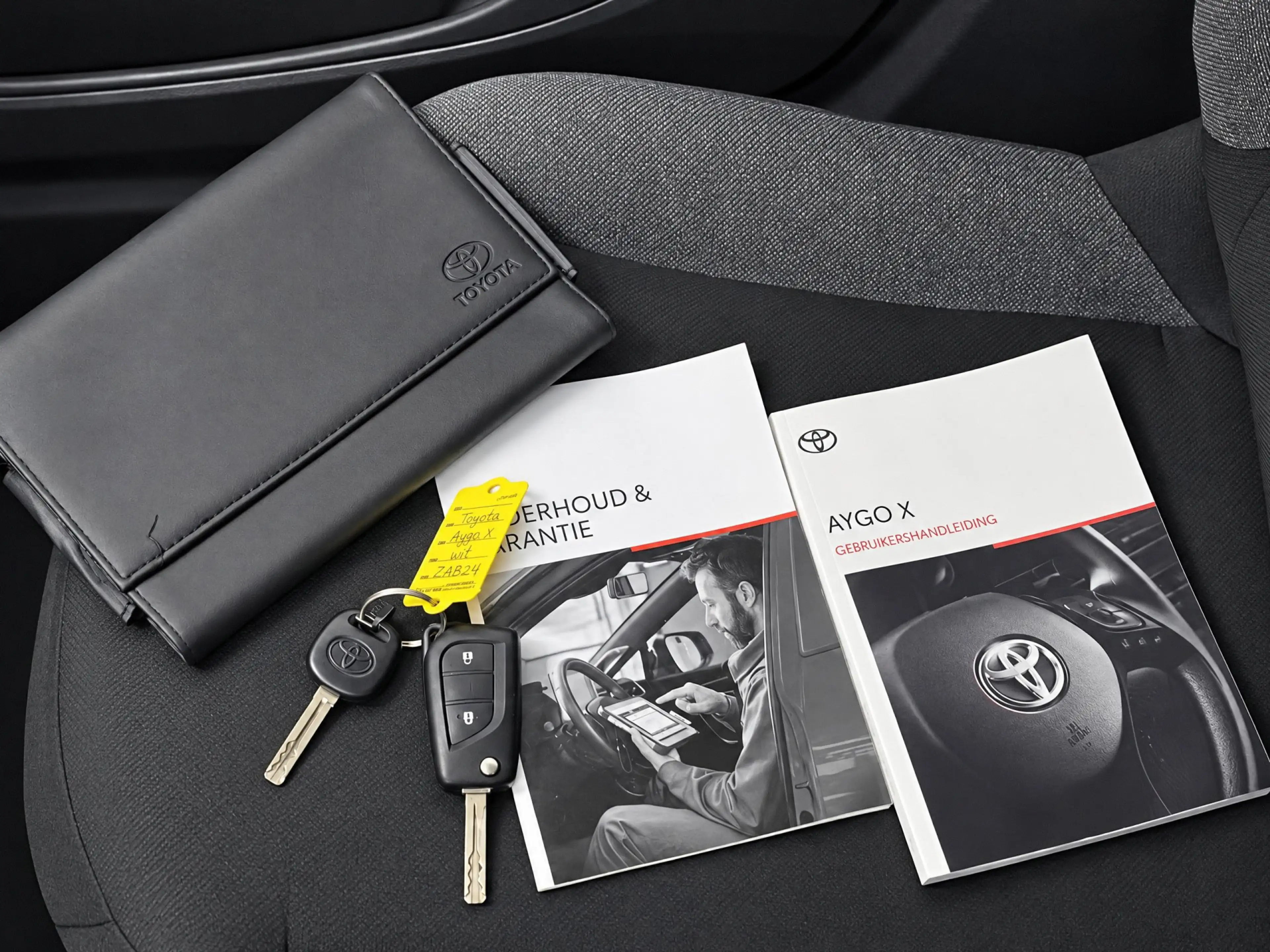 Toyota Aygo X 1.0 VVT-i MT APPLE CARPLAY / ANDROID AUTO | AIRCO — photo 12