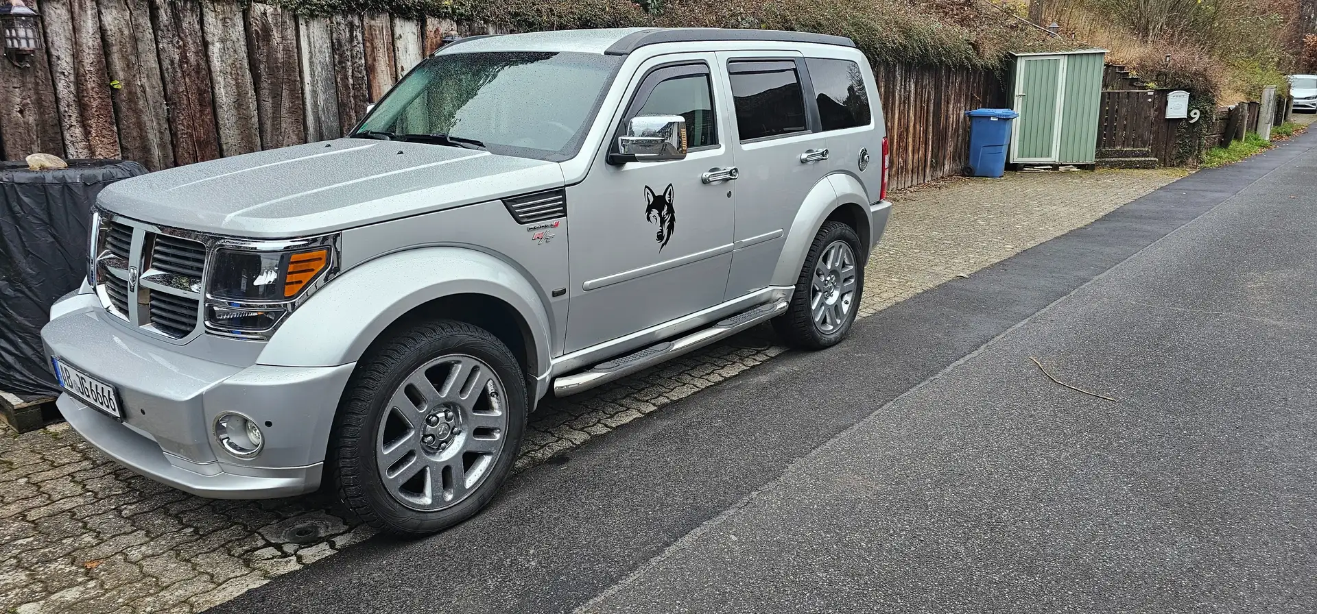 Dodge Nitro Nitro 2.8 CRD DPF SE Grau - 2