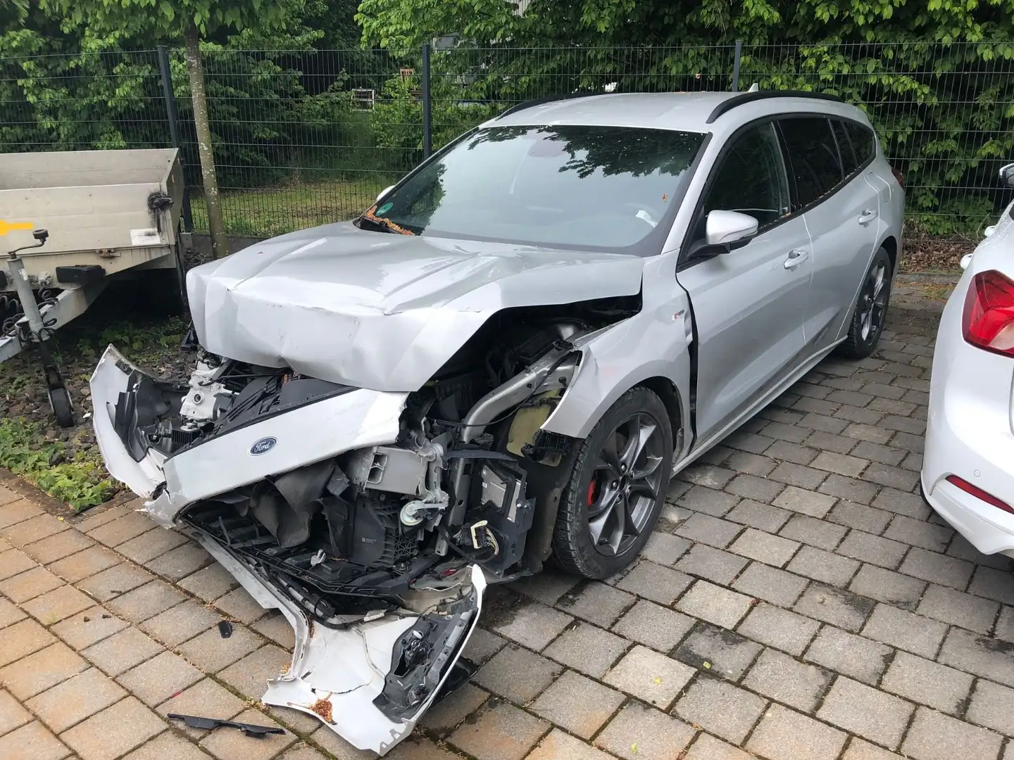 Ford Focus 046 Focus Turnier 1.5 EcoBoost ST-Line Argent - 1