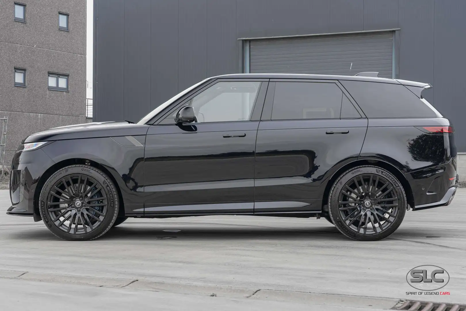 Land Rover Range Rover Sport Range Rover Sport 4.4 P635 MHEV SV Edition Two Noir - 2