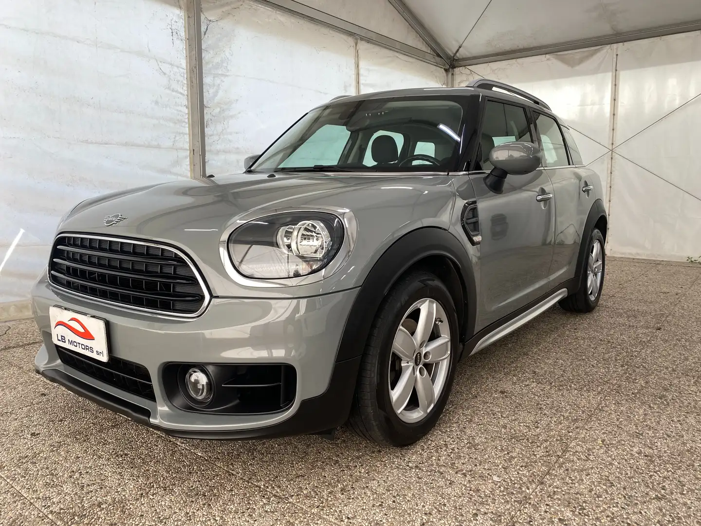 MINI Cooper Countryman Countryman 1.5 Business auto 7m Neopatentati Gris - 1