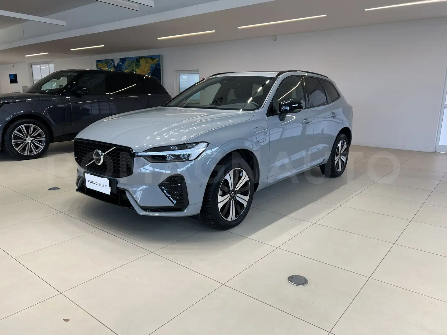 Volvo XC60 XC60 T6 Plug-in hybrid AWD automatico Plus Dark Gris - 1