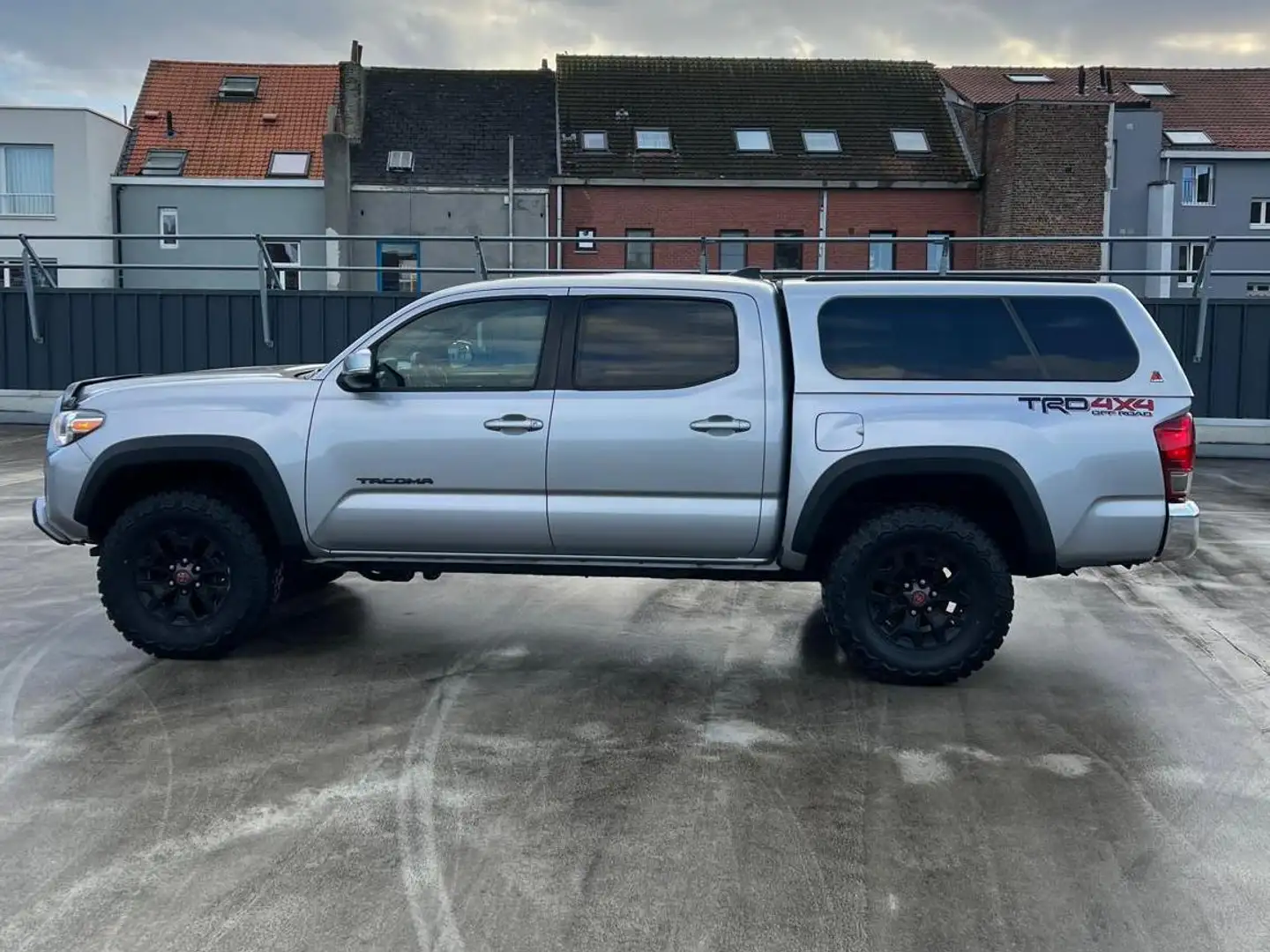 Toyota Tacoma ONLY FOR EXPORT OUT OF EUROPE Grau - 2