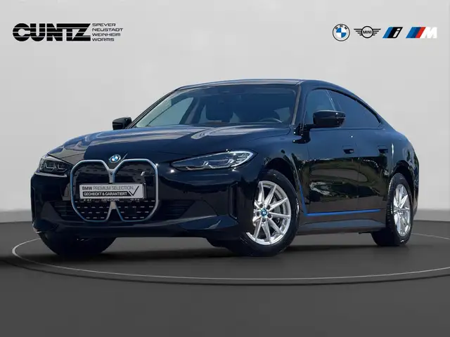 BMW I4 view 2