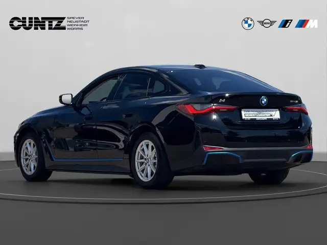 BMW I4 view 8