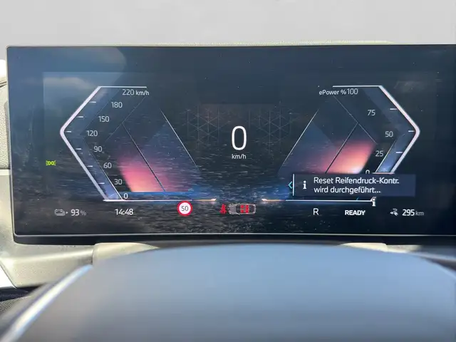 BMW I4 view 25