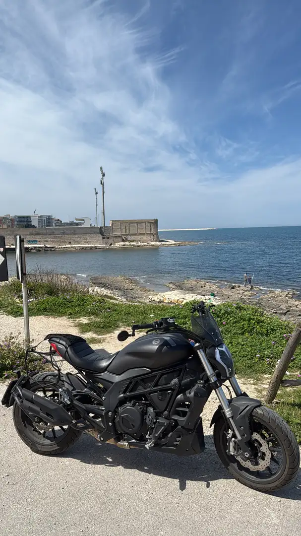 Benelli 502C Fekete - 1