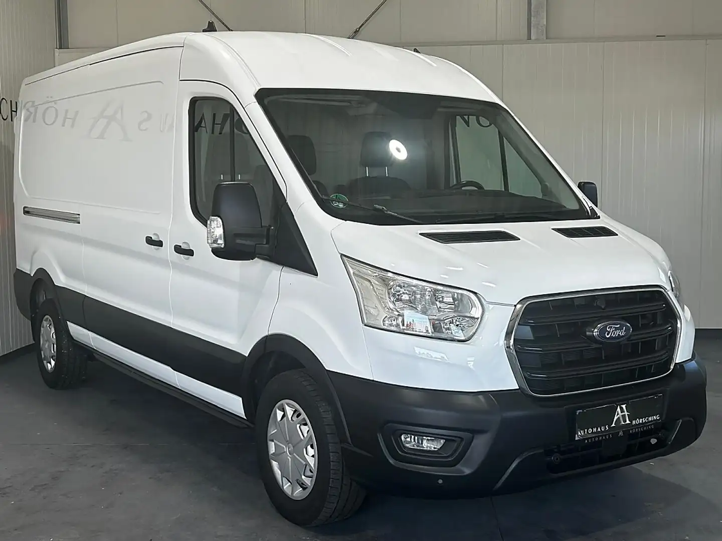 Ford Transit Kasten 2,0 EcoBlue L3H2 330 Trend Weiß - 1