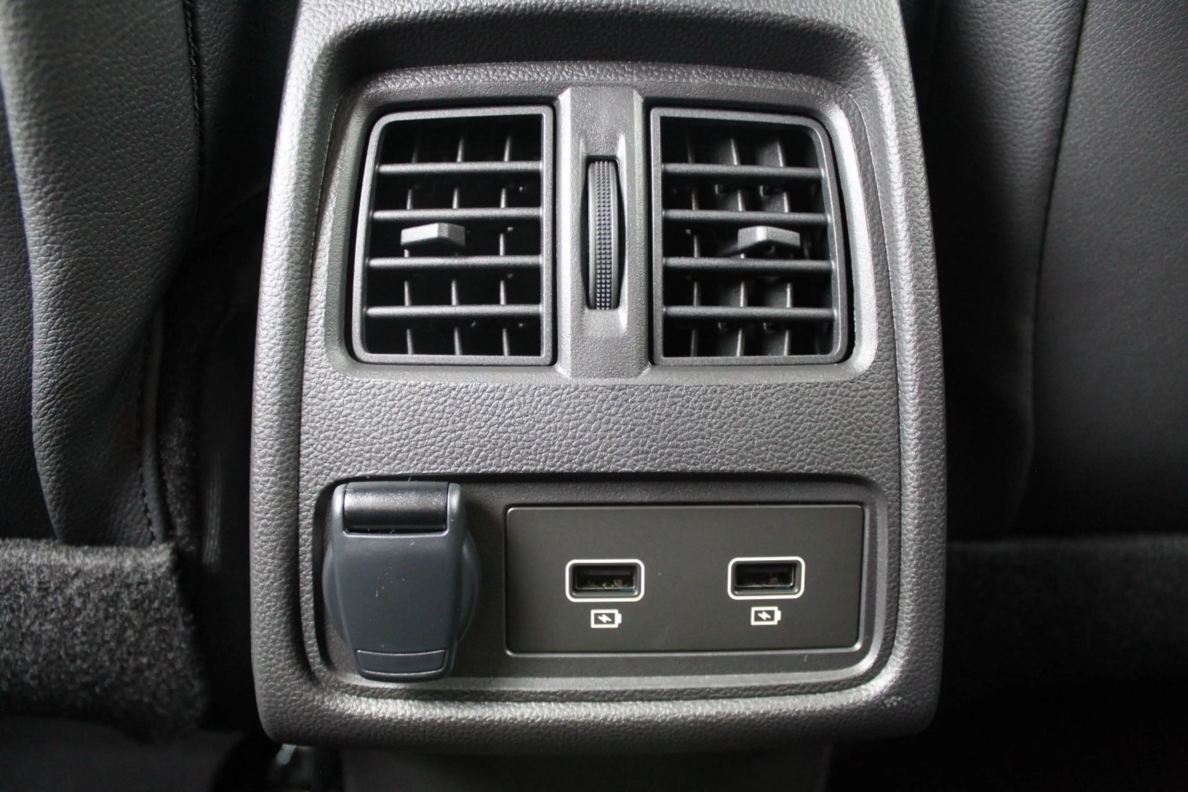 Mitsubishi ASX Select 1.6 Plug-in Hybrid - Garantie bis 07/2030 — photo 12