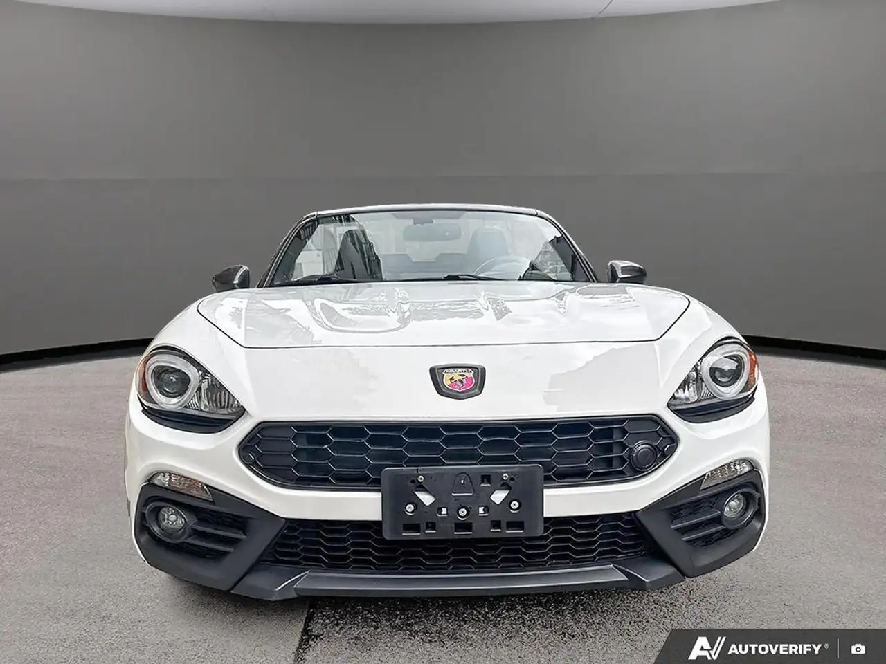 Fiat 124 Spider снимка Fiat 124 Spider