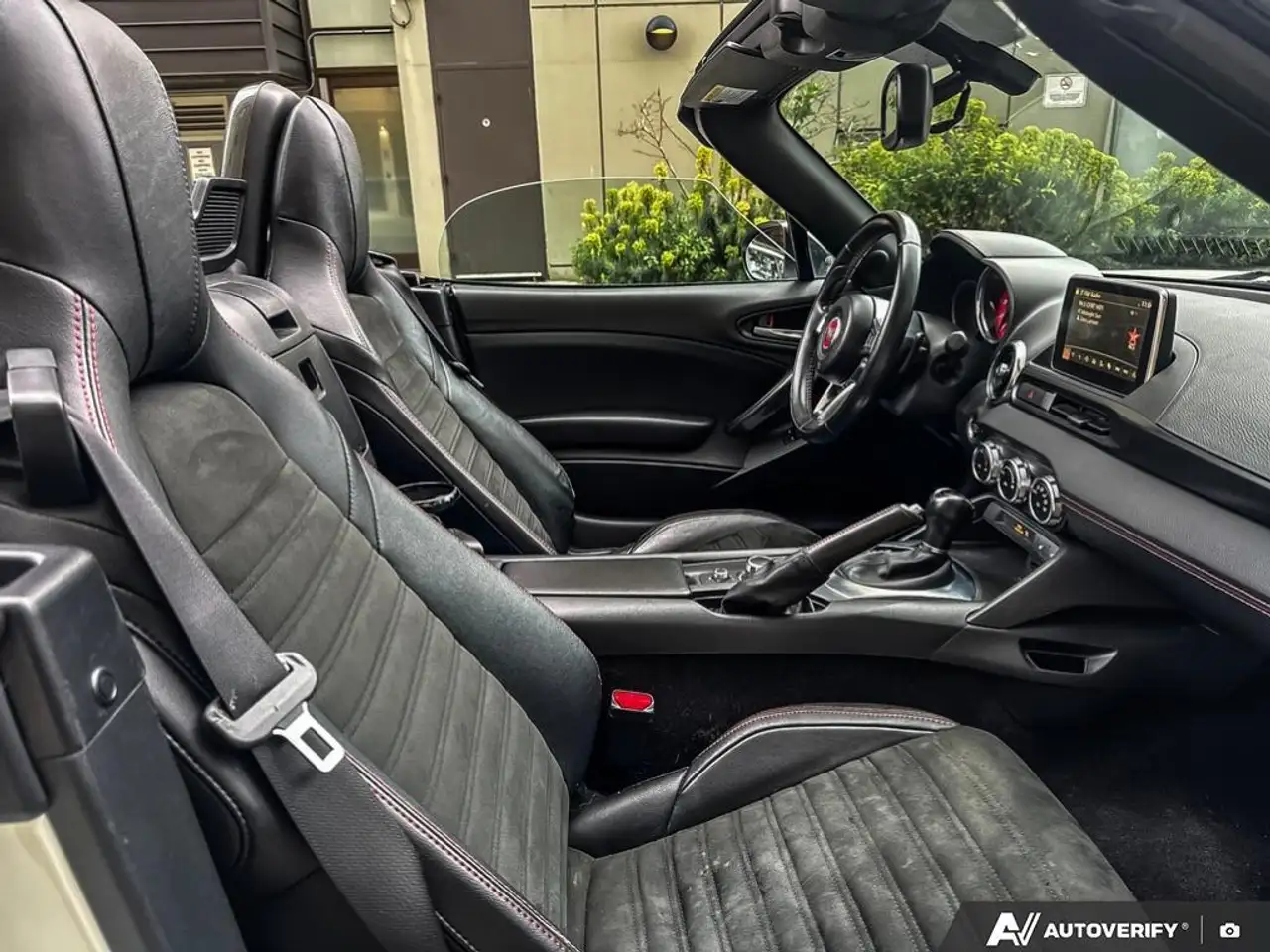 Fiat 124 Spider снимка Fiat 124 Spider