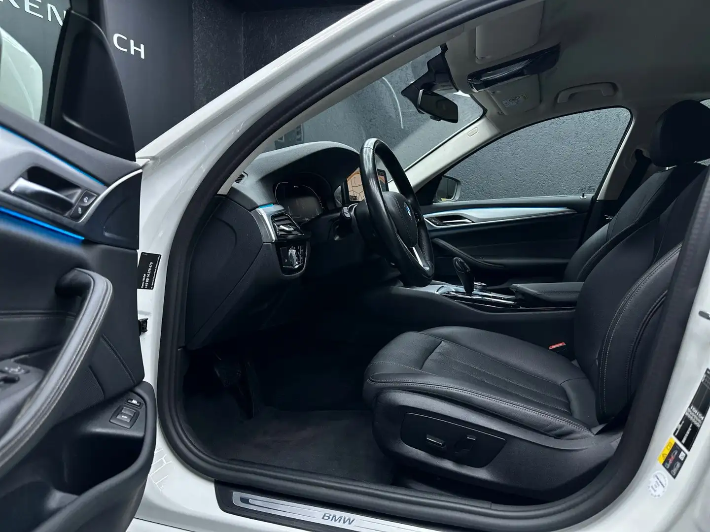 BMW 530 e TOURING*DIGITAL*SHZ*TEMPO*LED*1.HAND Weiß - 2