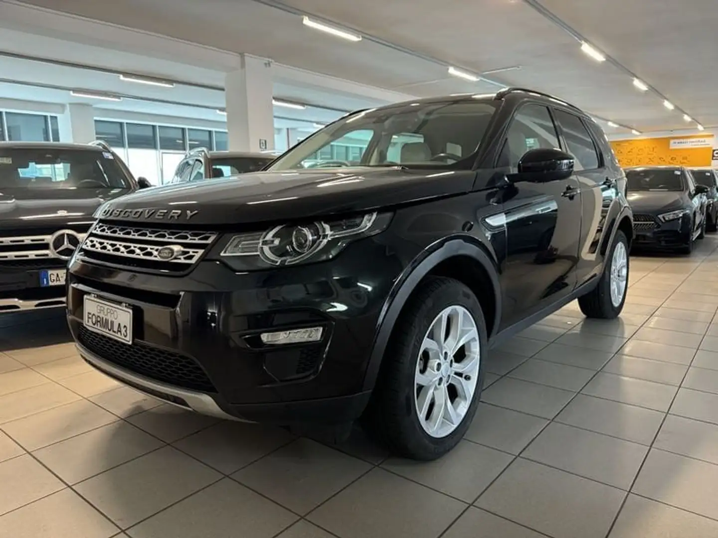 Land Rover Discovery Sport 2.0 TD4 180 CV HSE Nero - 1