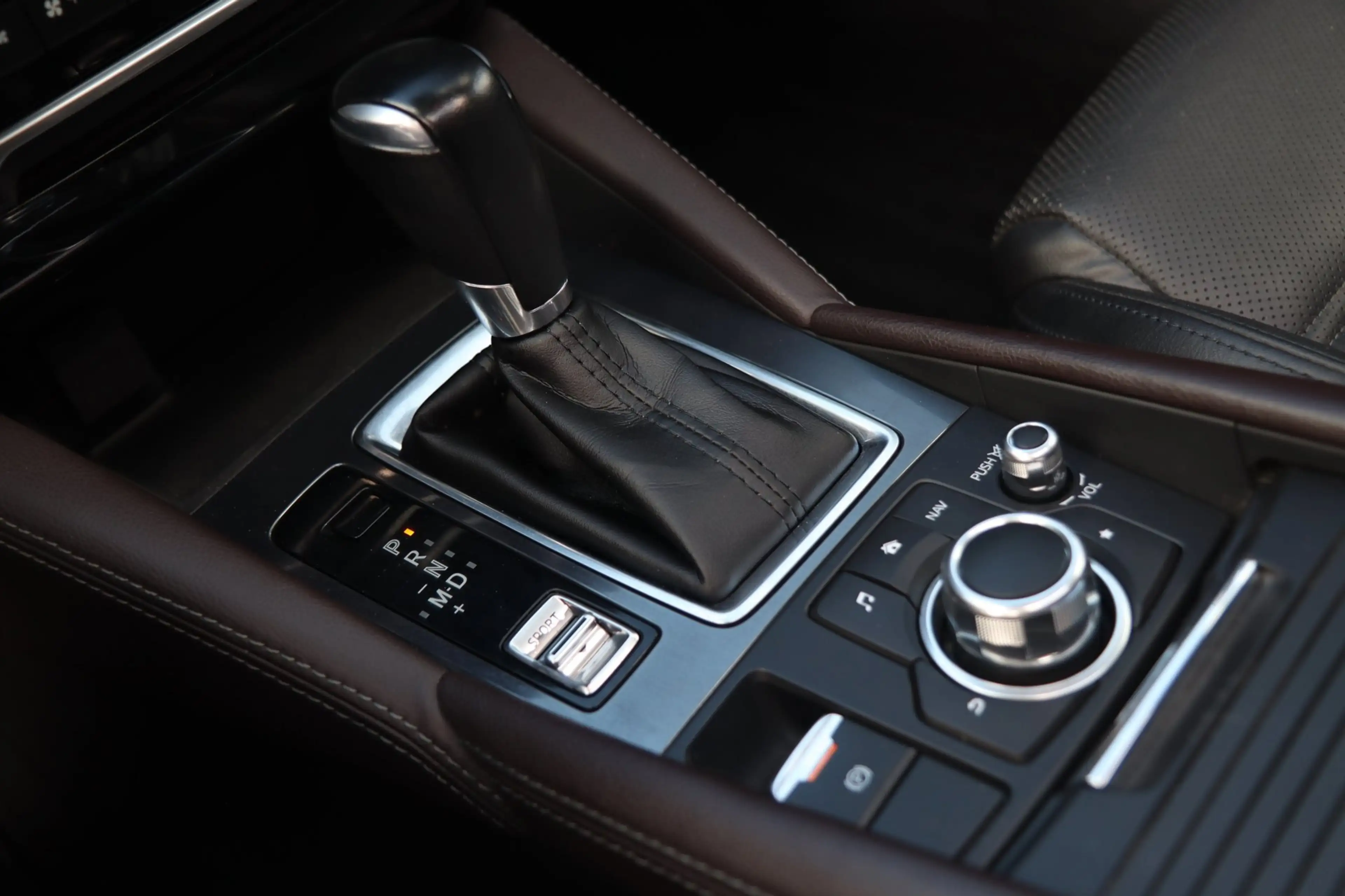 Mazda 6 Sportbreak 2.5 SkyActiv-G 194 / SCHUIFDAK / MEMORY — photo 26