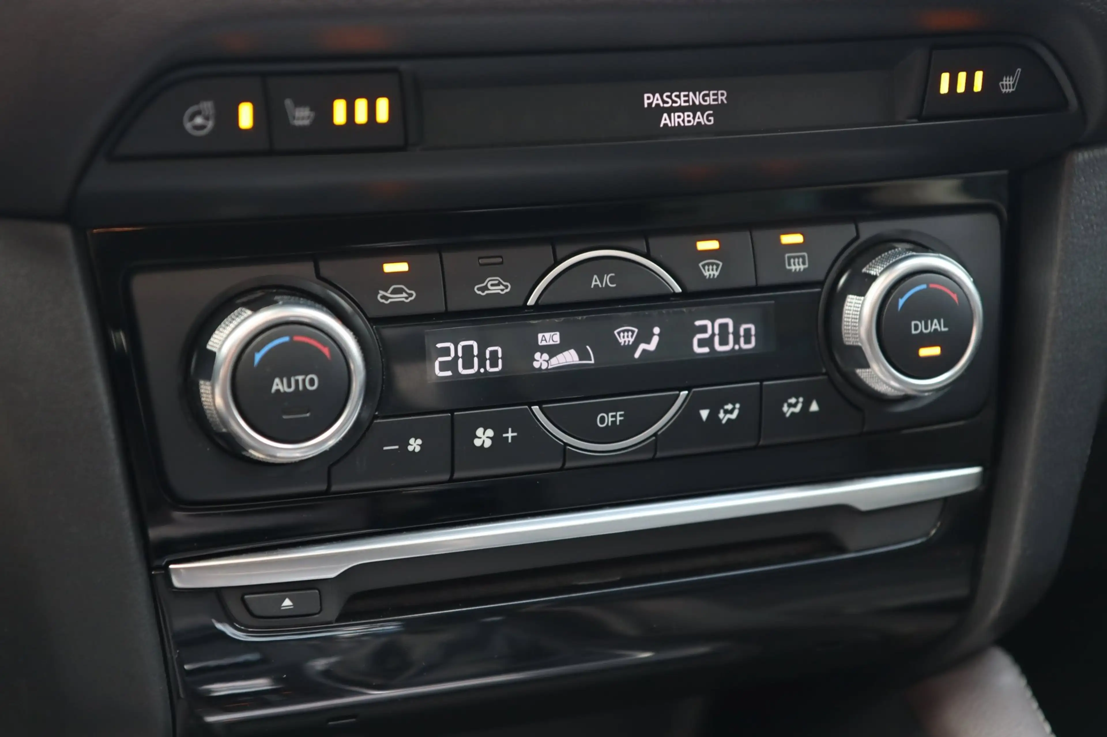 Mazda 6 Sportbreak 2.5 SkyActiv-G 194 / SCHUIFDAK / MEMORY — photo 25