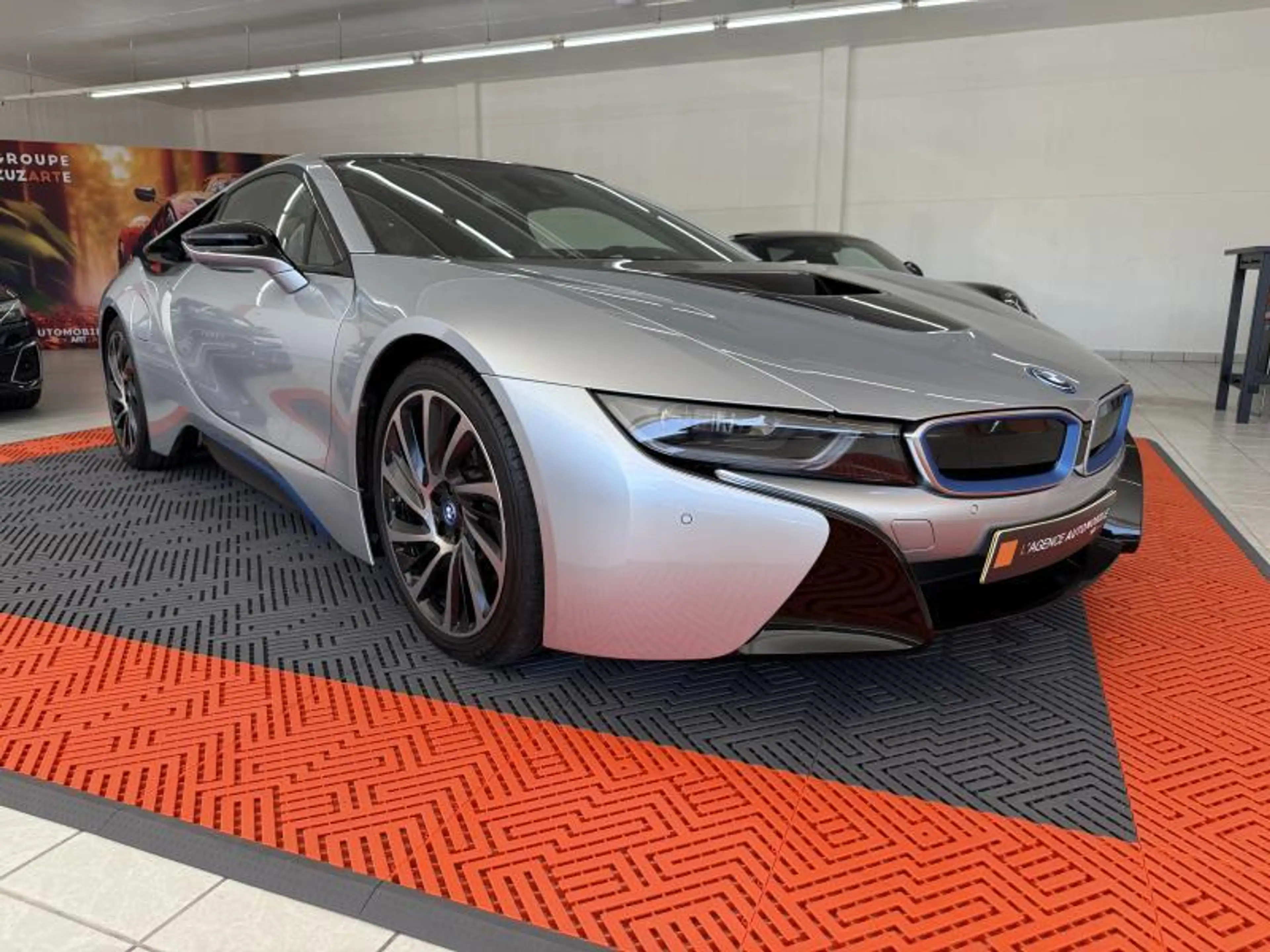 BMW i8 Vente Privée — photo 5