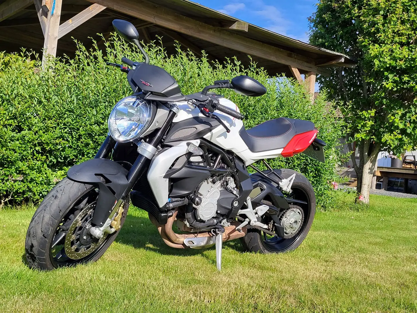 MV Agusta Brutale 800 Blanc - 2