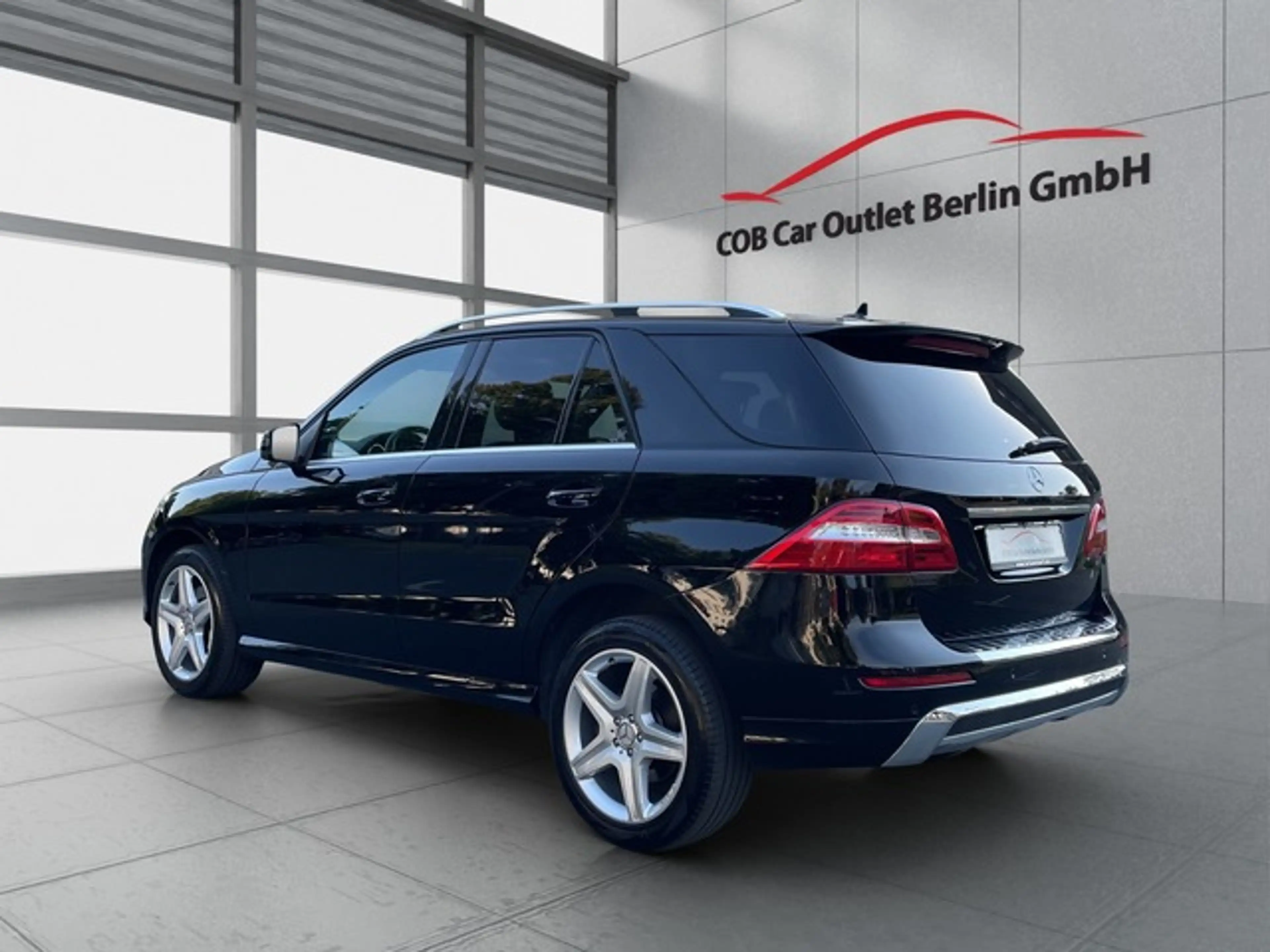 Mercedes-Benz ML 350 D 4Matic AMG 20 Zoll AHK SD Harman Kardon — photo 15