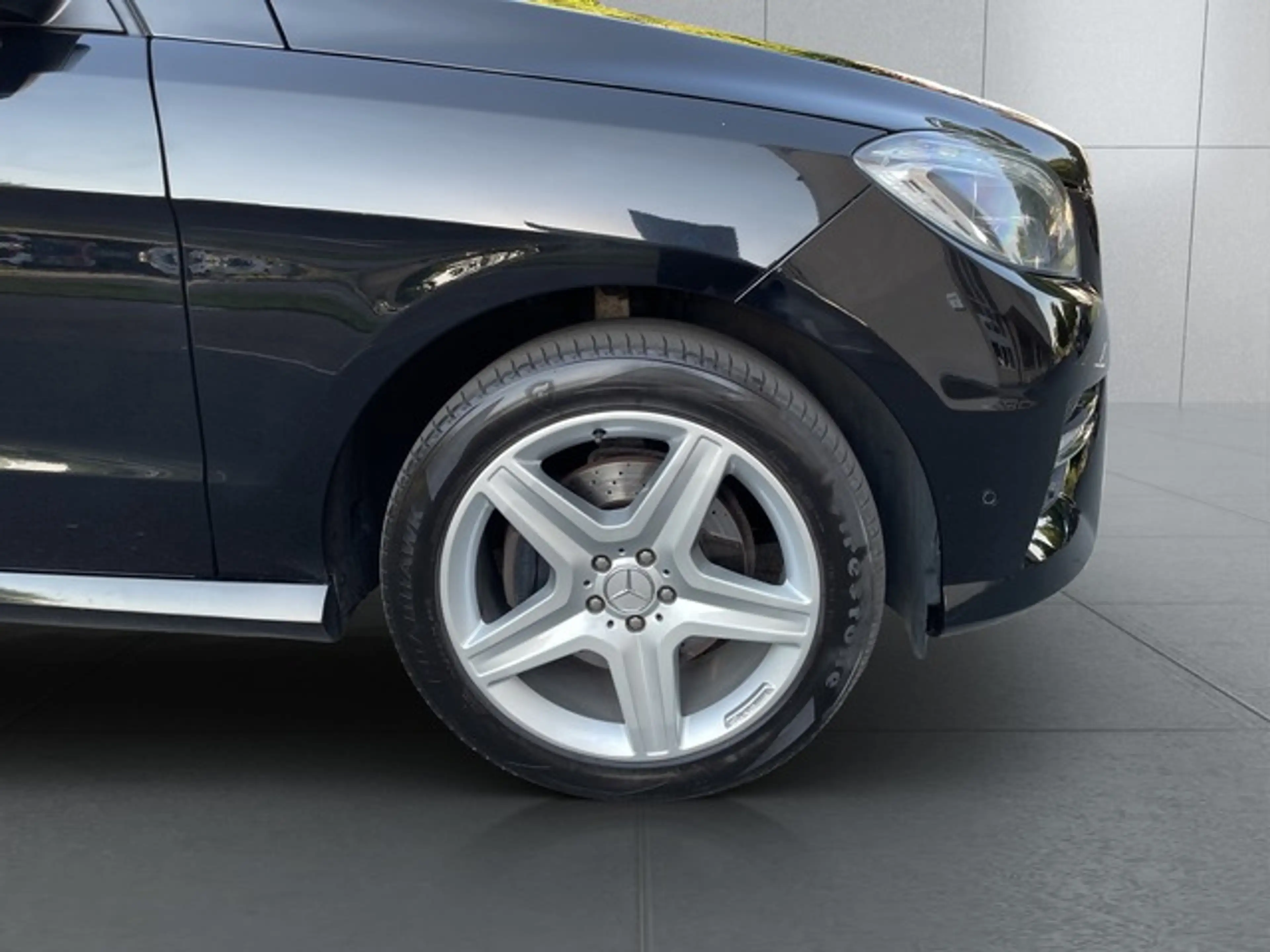 Mercedes-Benz ML 350 D 4Matic AMG 20 Zoll AHK SD Harman Kardon — photo 5
