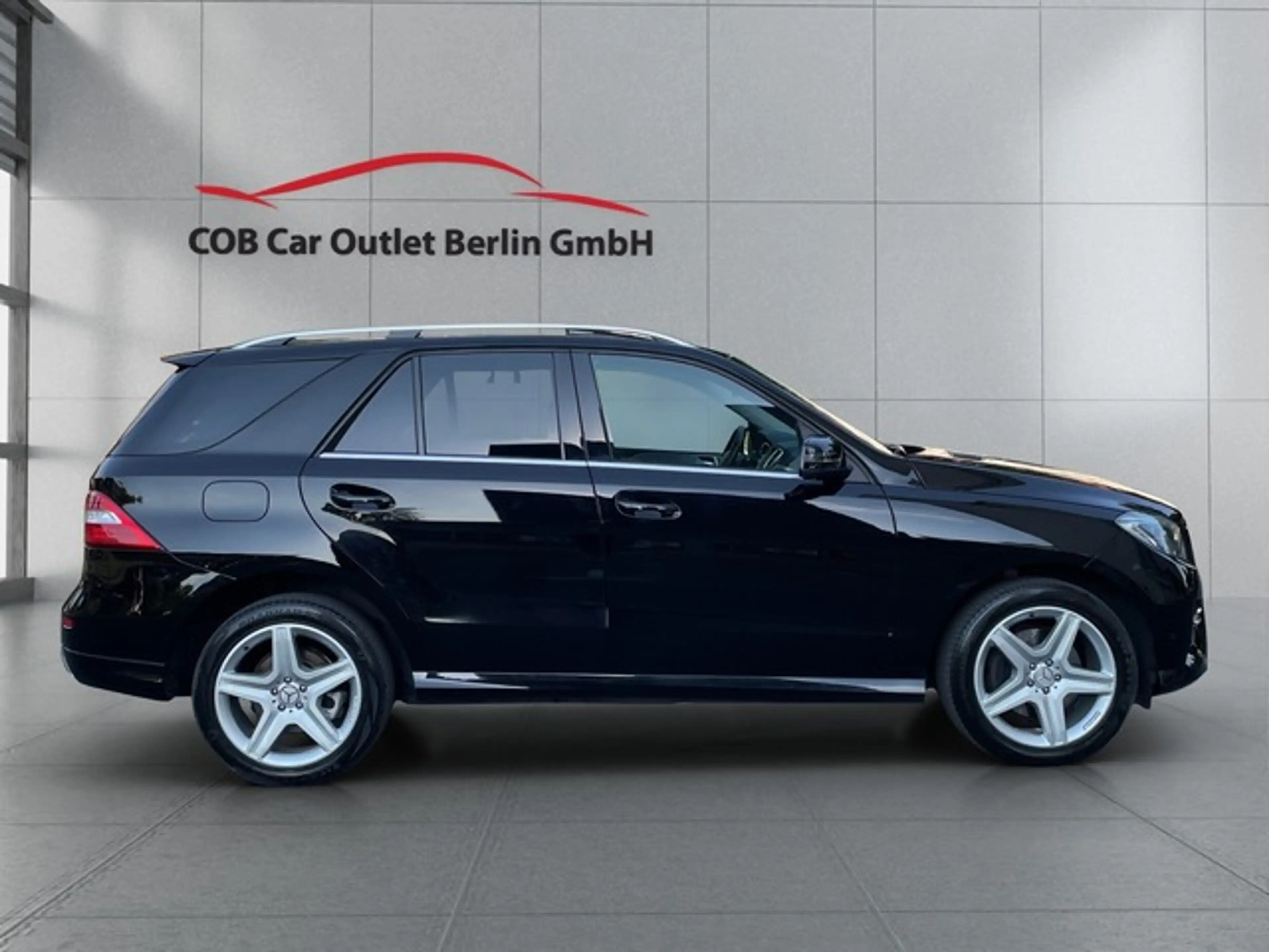 Mercedes-Benz ML 350 D 4Matic AMG 20 Zoll AHK SD Harman Kardon — photo 14