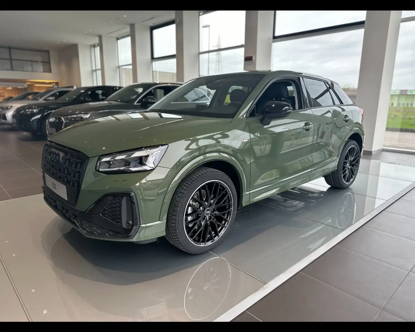 Audi Q2 35 TFSI S-TRONIC IDENITY BLACK - 1