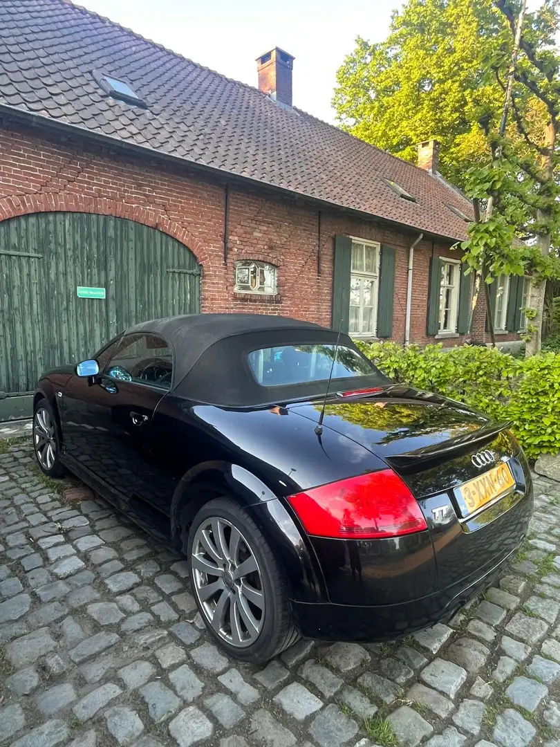 Audi TT 1.8 5V Turbo Zwart - 2