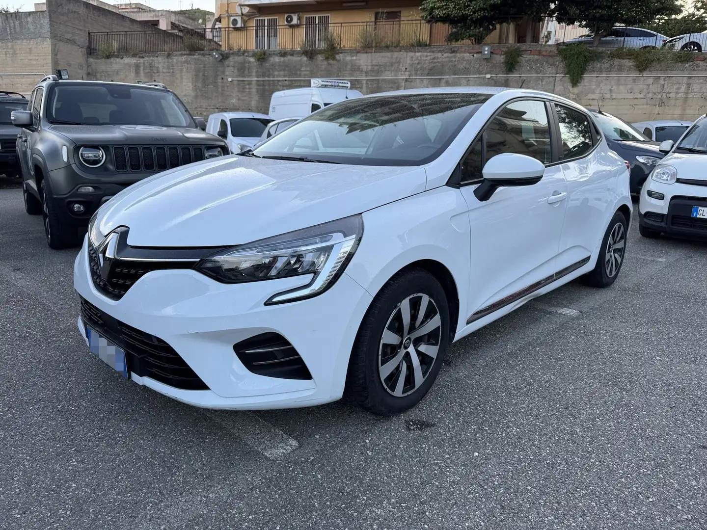 Renault Clio Hybrid E-Tech 140 CV 5 porte Zen Weiß - 1
