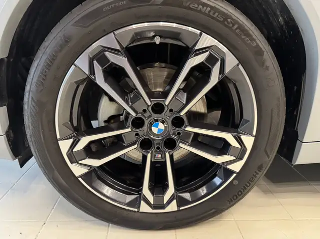 BMW X2 view 8
