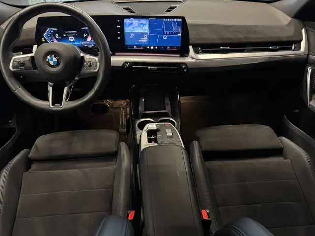 BMW X2 view 18