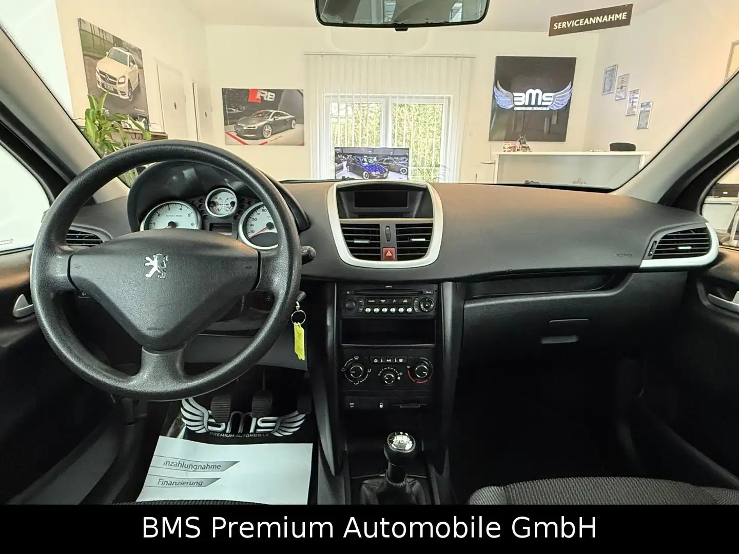 Peugeot 207 Tendance Schwarz - 2