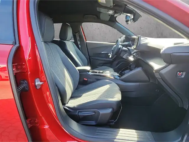 Peugeot 2008 view 13