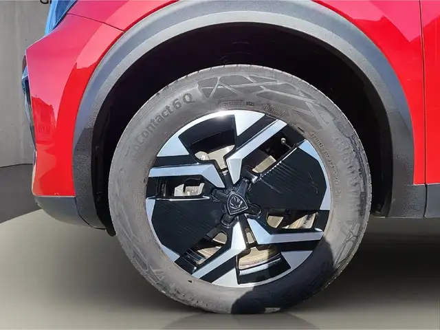 Peugeot 2008 view 11