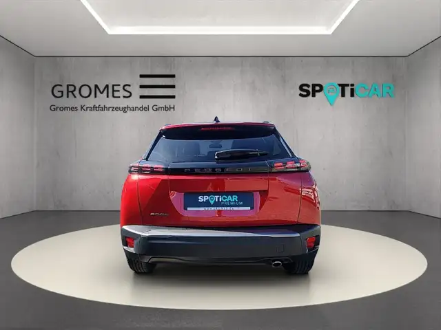 Peugeot 2008 view 4