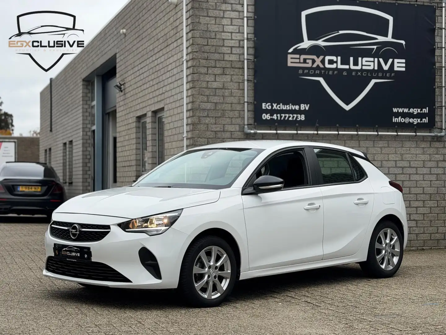 Opel Corsa 1.2 Edition Wit - 1
