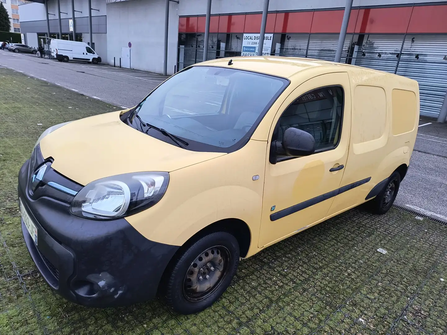 Renault Kangoo Z.E. KANGOO Z.E. MAXI L2 2 PLACES Geel - 2