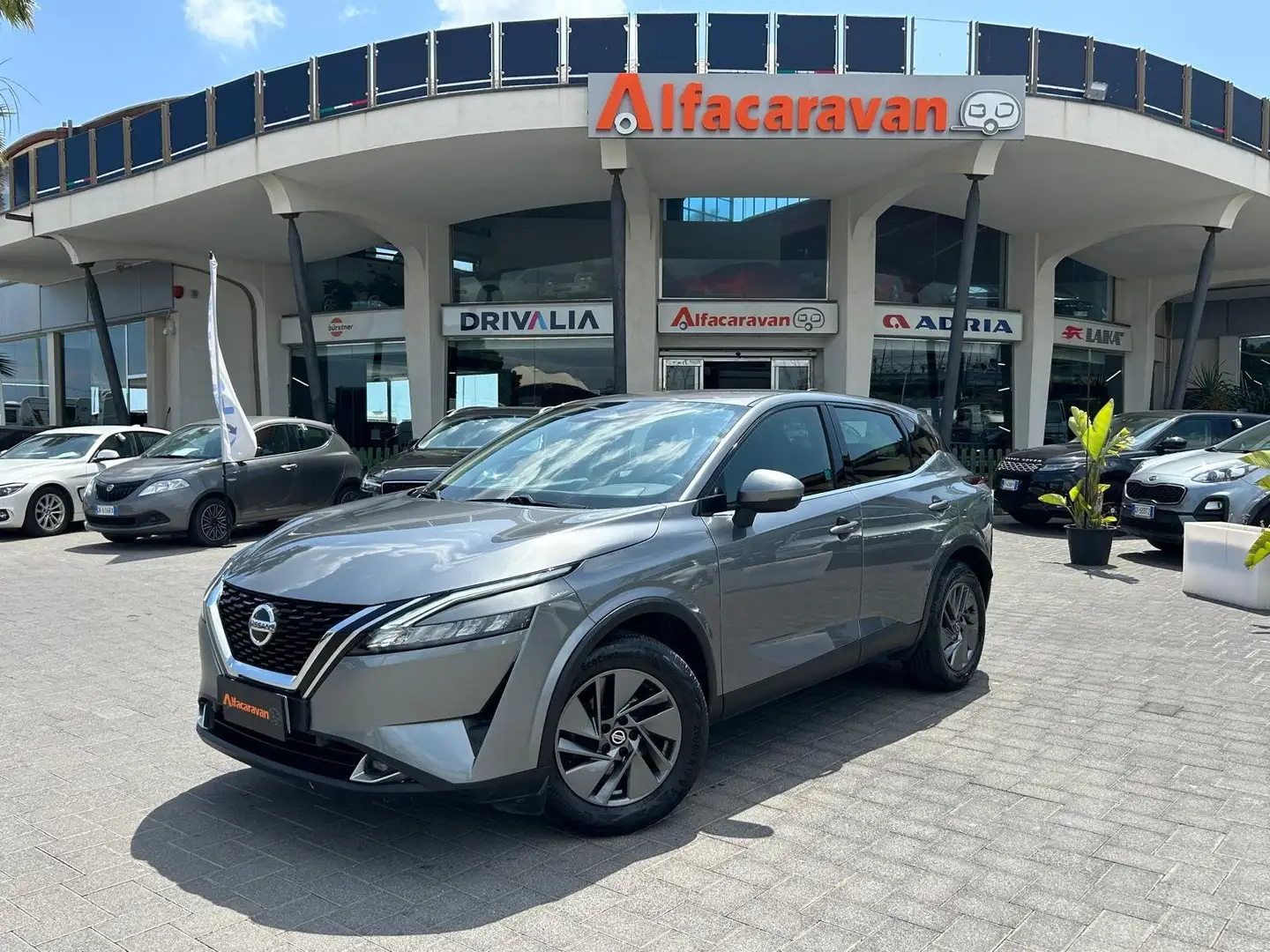 Nissan Qashqai Qashqai 1.3 mhev Business 2wd 140cv Autocarro - 1