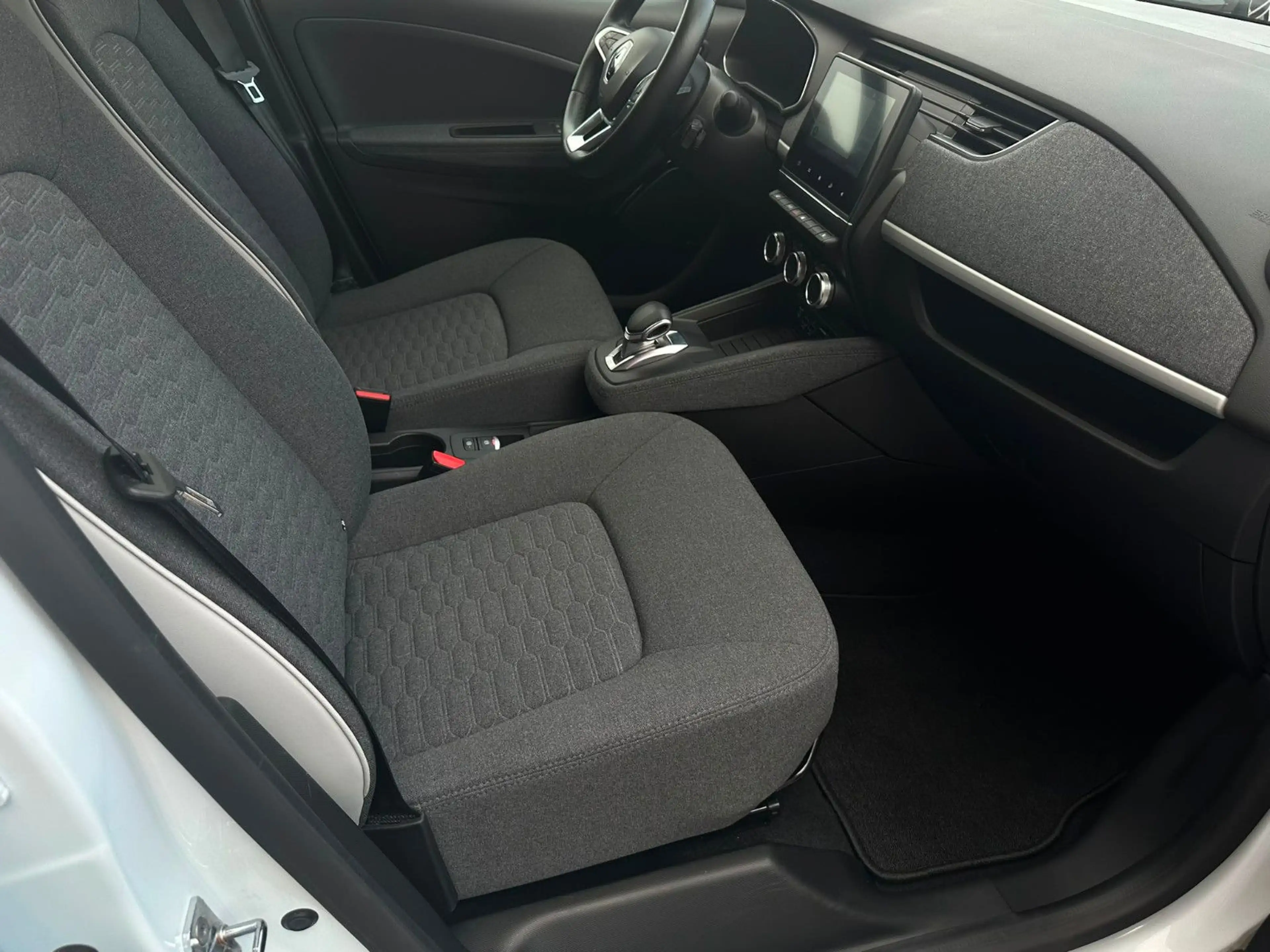 Renault ZOE Zoe Experience SOH 92,7 — photo 13