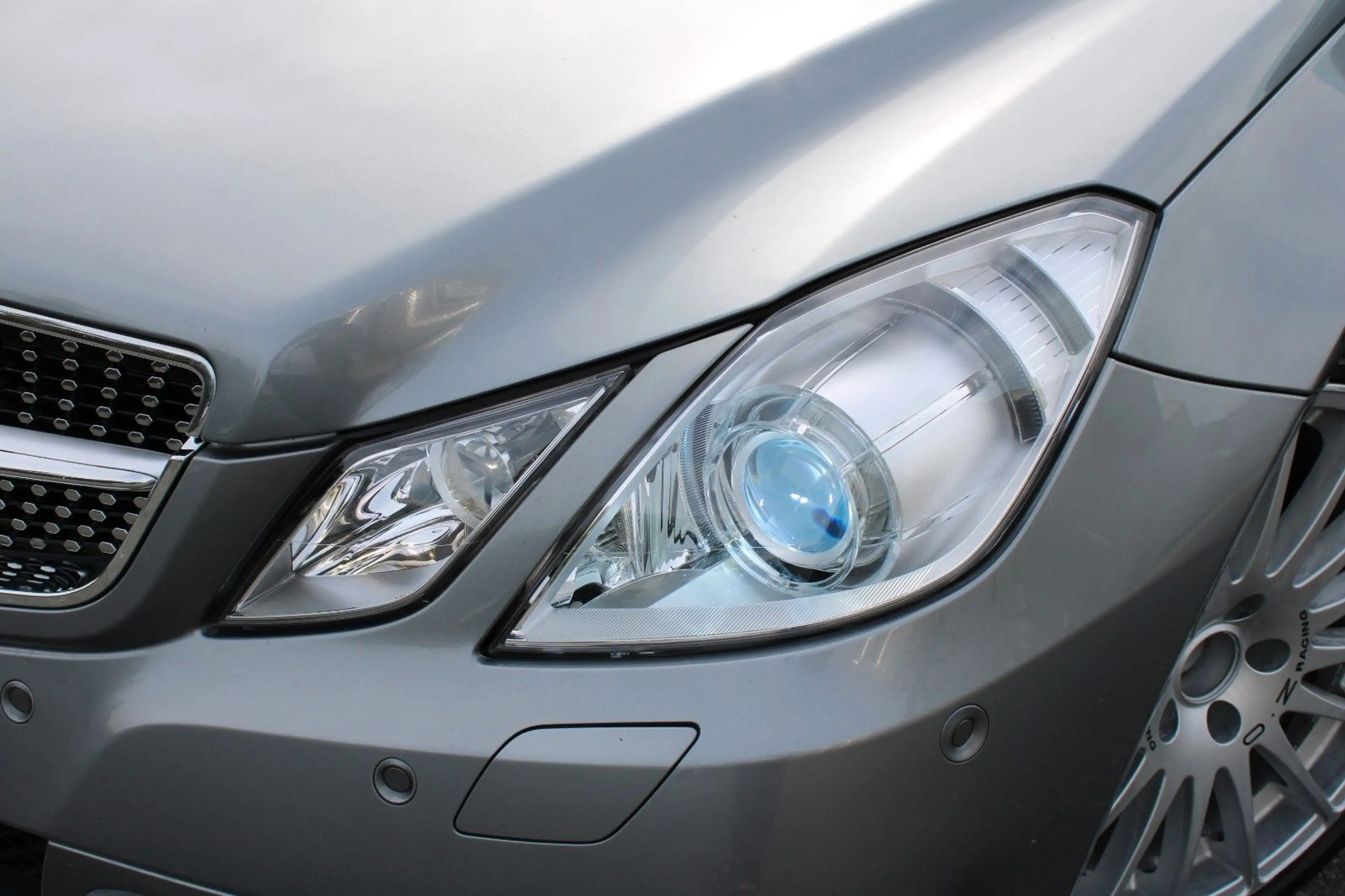 Mercedes-Benz E 250 E250 Coupe CGI Xenon PDC Sitzhzg. Tempo 18"Alu — photo 10