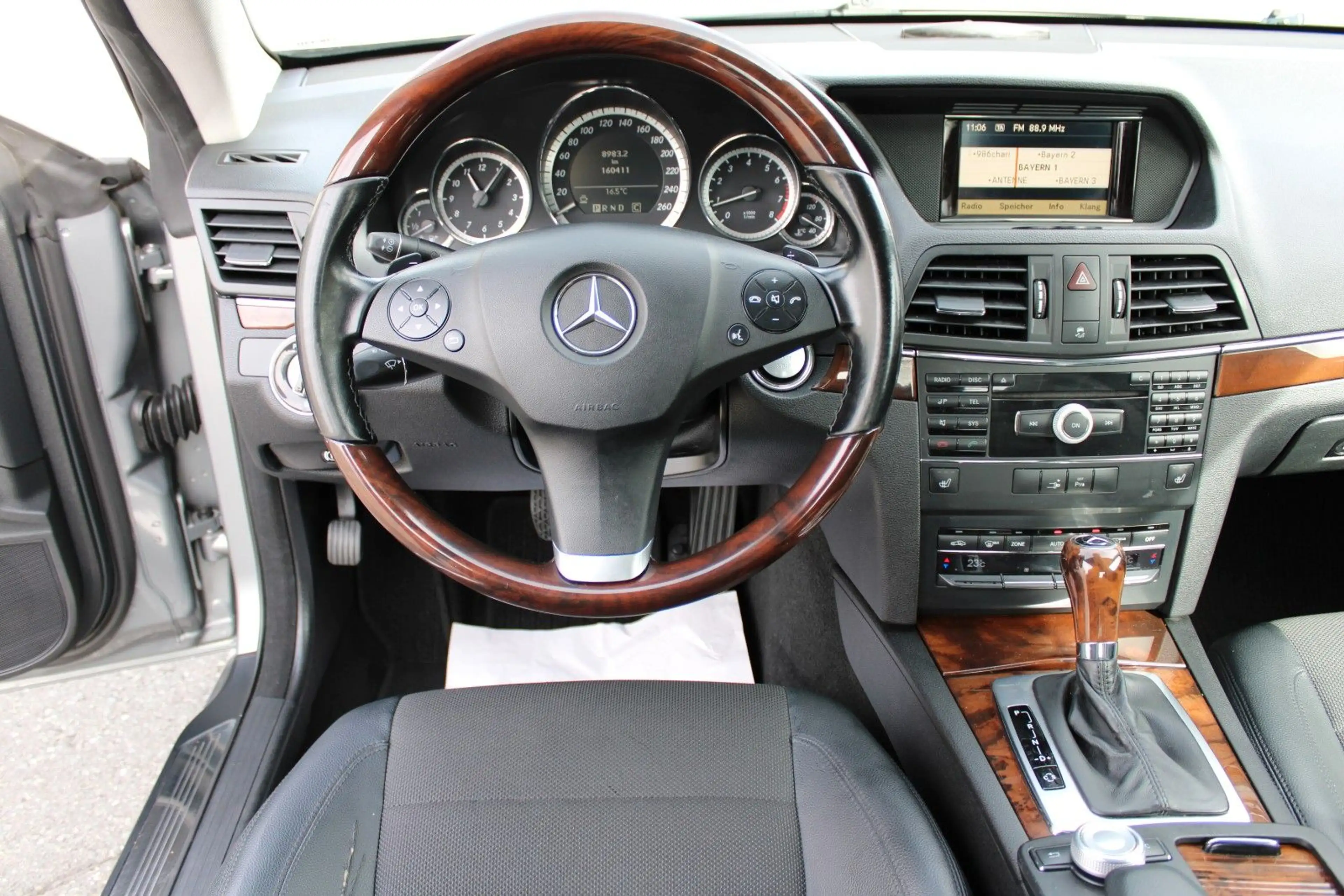Mercedes-Benz E 250 E250 Coupe CGI Xenon PDC Sitzhzg. Tempo 18"Alu — photo 14