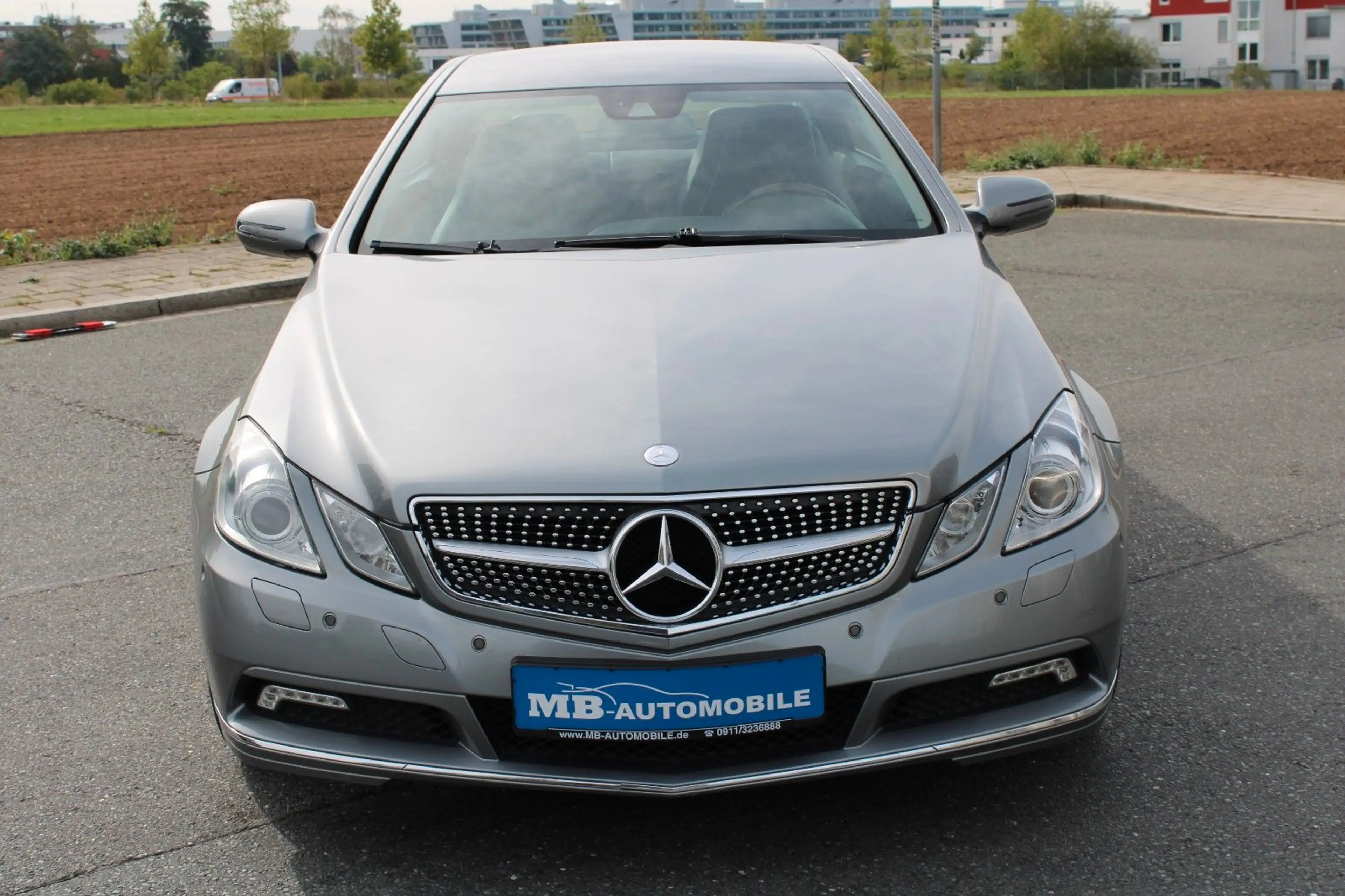 Mercedes-Benz E 250 E250 Coupe CGI Xenon PDC Sitzhzg. Tempo 18"Alu — photo 3
