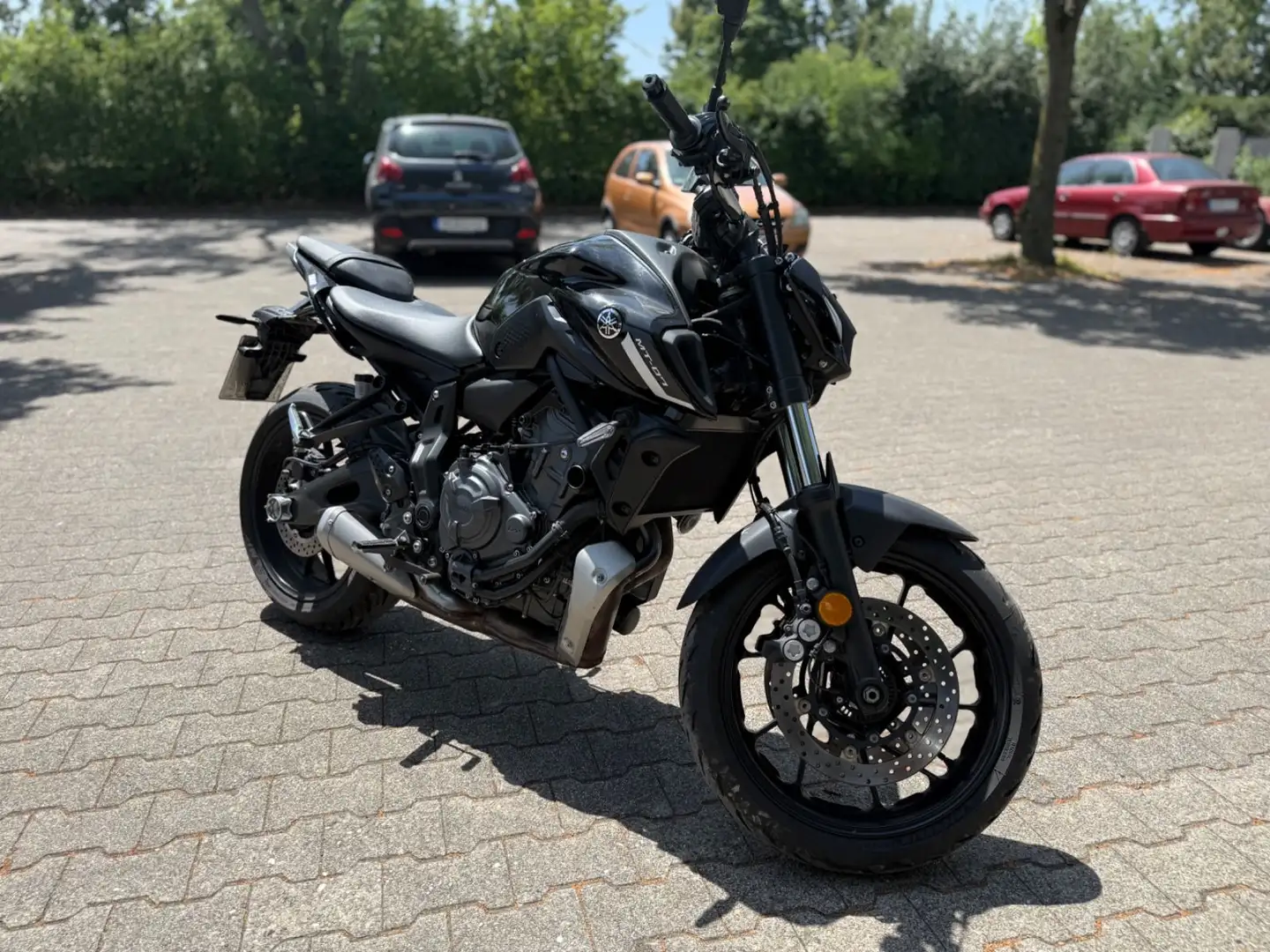 Yamaha MT-07 Pure Schwarz - 2