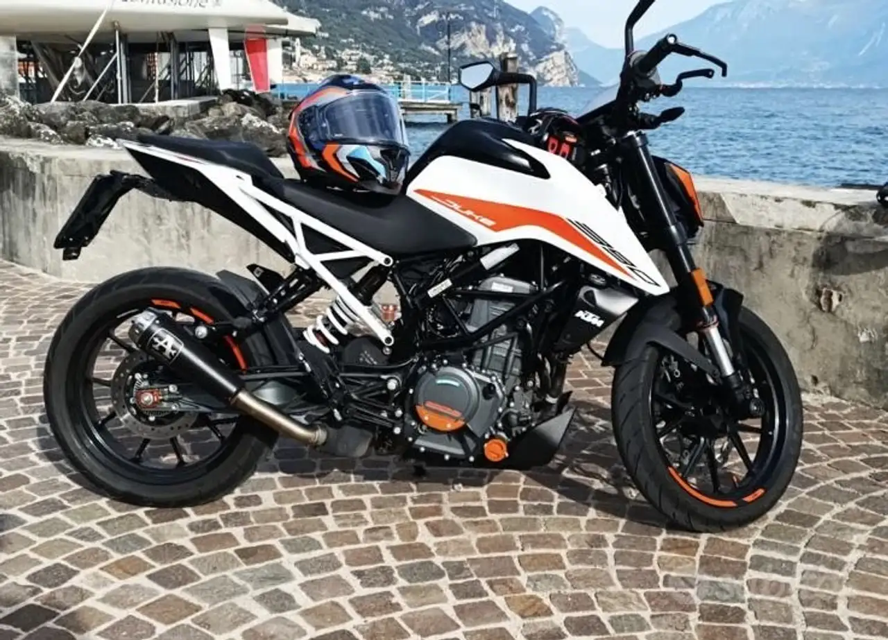 KTM 390 Duke