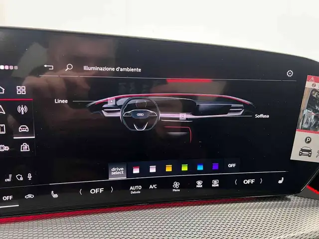 Audi Q5 view 10