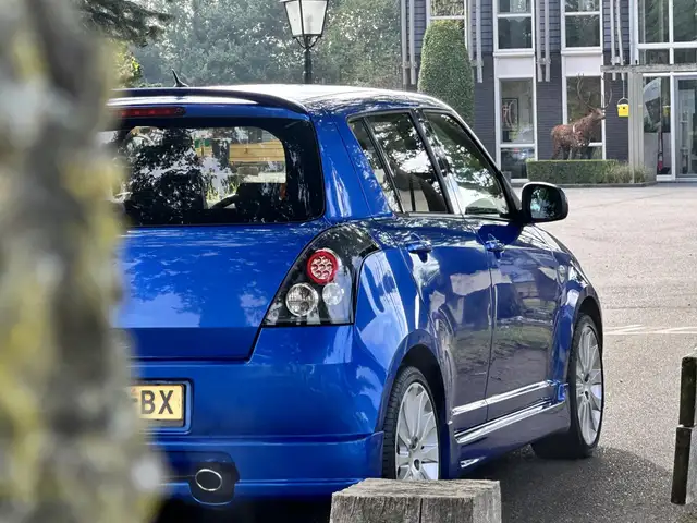 Suzuki Swift view 10