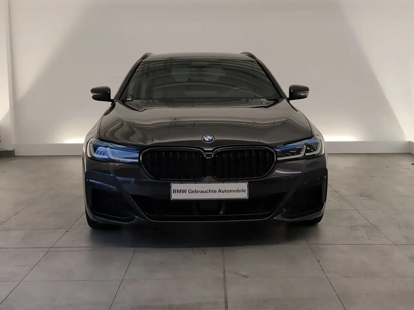 BMW 540 d xDrive Touring M Sportpaket Navi/Laser/360° Navi Grau - 2