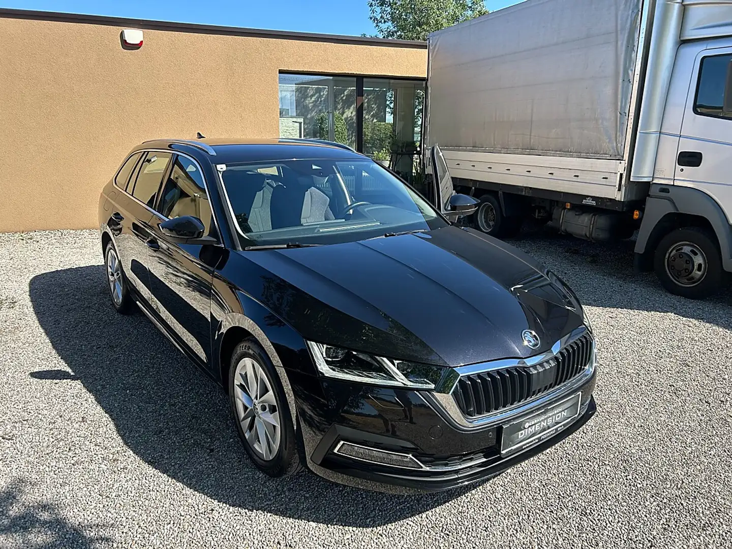 Skoda Octavia 2.0 TDI DPF Style (EURO 6d) Aut. Schwarz - 1
